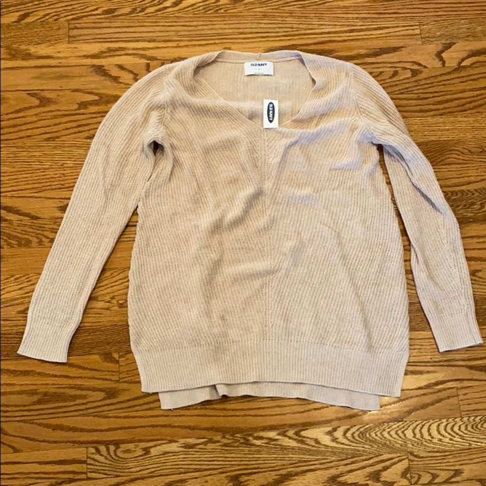 Old navy beige sweater